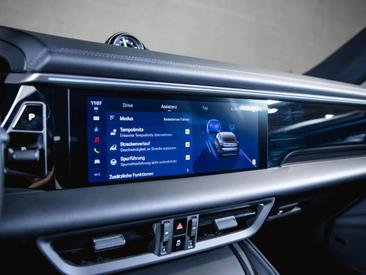 Porsche Macan Electrique 4S — photo 35