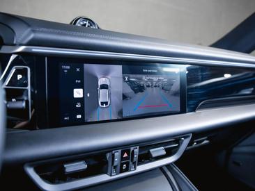 Porsche Macan Electrique 4S — photo 36
