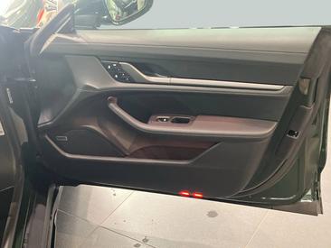 Porsche Taycan ph2 4S Cross Turismo — photo 22