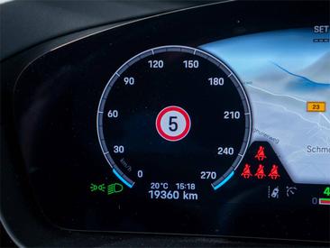 Porsche Cayenne III E-Hybrid Coupé — photo 20