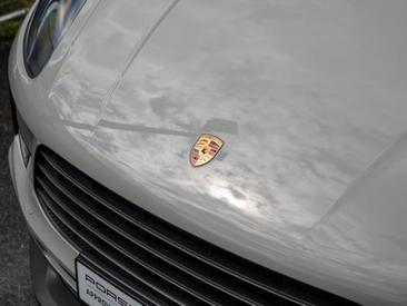 Porsche Macan — photo 11