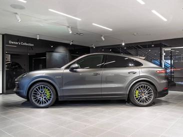 Porsche Cayenne III E-Hybrid Coupé — photo 2