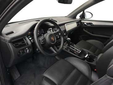Porsche Macan S — photo 11