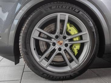 Porsche Cayenne III S E-Hybrid Coupé — photo 6
