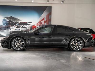 Porsche Taycan ph2 Black Edition