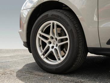 Porsche Macan — photo 13