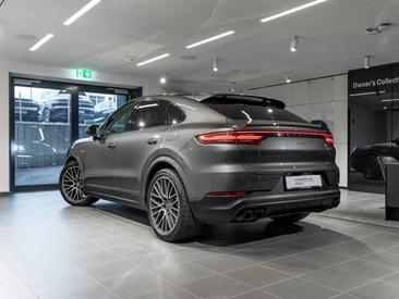 Porsche Cayenne III E-Hybrid Coupé — photo 3