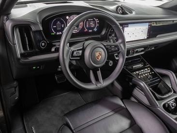 Porsche Cayenne III S E-Hybrid Coupé — photo 11