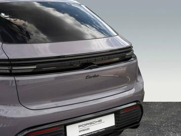 Porsche Macan Electrique Turbo — photo 6