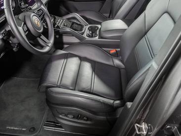 Porsche Cayenne III S E-Hybrid Coupé — photo 16