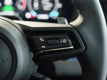 Porsche Panamera III 4 E-Hybrid — photo 19