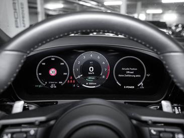 Porsche Cayenne III S E-Hybrid Coupé — photo 18