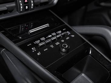 Porsche Cayenne III S E-Hybrid Coupé — photo 21