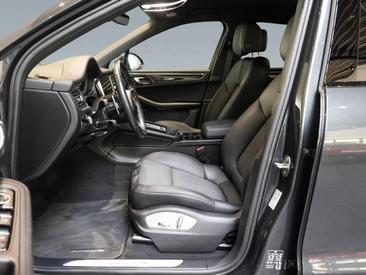Porsche Macan S — photo 12