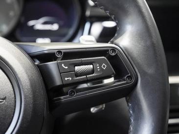 Porsche Macan S — photo 18
