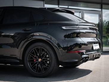 Porsche Cayenne III S E-Hybrid Coupé — photo 8