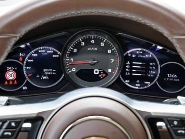 Porsche Cayenne III GTS — photo 16