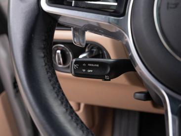 Porsche Macan — photo 25