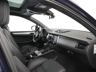 Porsche Macan S — photo 20