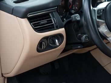 Porsche Macan — photo 26