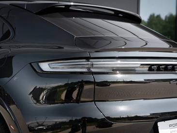 Porsche Cayenne III S E-Hybrid Coupé — photo 13