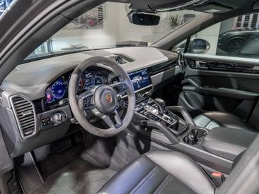 Porsche Cayenne III E-Hybrid Coupé — photo 18
