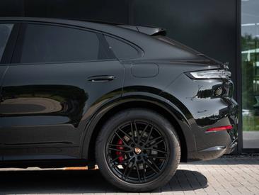 Porsche Cayenne III S E-Hybrid Coupé — photo 15