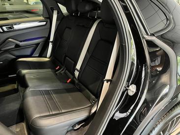 Porsche Cayenne III Coupé Platinum Edition — photo 15