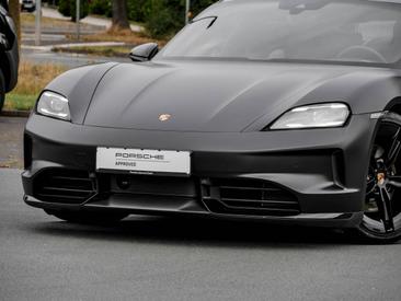 Porsche Taycan ph2 4S — photo 7