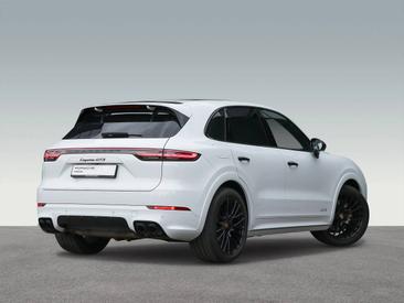 Porsche Cayenne III GTS — photo 12