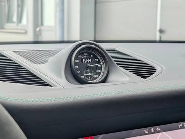 Porsche Macan GTS — photo 13