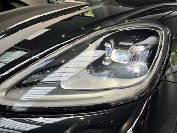 Porsche Cayenne III Platinum Edition — photo 12