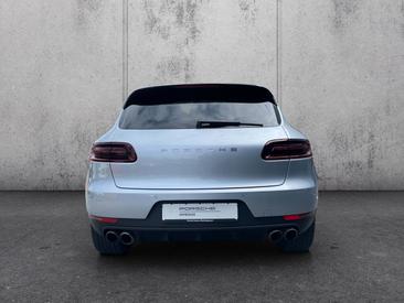 Porsche Macan S — photo 4