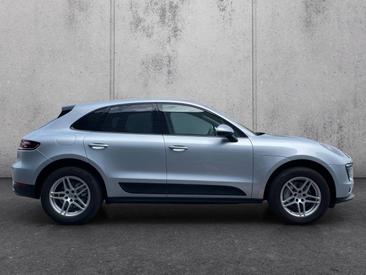 Porsche Macan S — photo 6