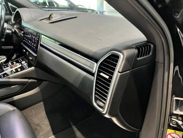 Porsche Cayenne III Coupé Platinum Edition — photo 21