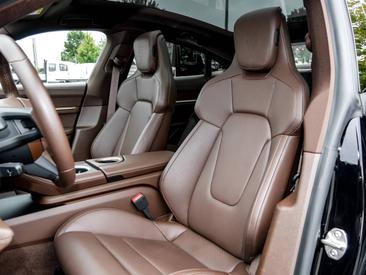 Porsche Taycan ph2 4S — photo 12
