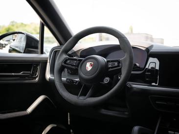 Porsche Cayenne III S E-Hybrid Coupé — photo 25