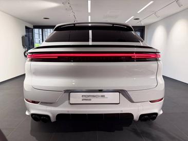 Porsche Cayenne III E-Hybrid Coupé — photo 4