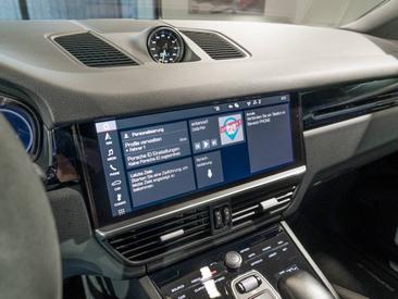 Porsche Cayenne III E-Hybrid Coupé — photo 27