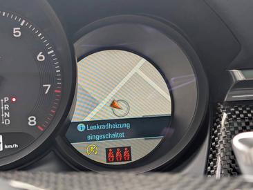 Porsche Macan GTS — photo 21