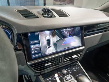 Porsche Cayenne III E-Hybrid Coupé — photo 28