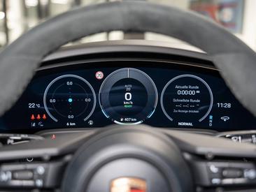 Porsche Taycan ph2 Black Edition — photo 25