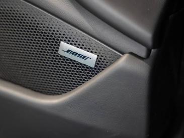 Porsche Taycan ph2 Black Edition — photo 26