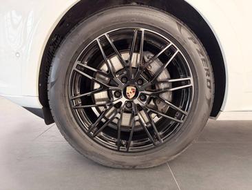 Porsche Cayenne III E-Hybrid Coupé — photo 9