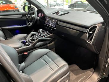 Porsche Cayenne III Platinum Edition — photo 22