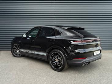 Porsche Cayenne III E-Hybrid Coupé — photo 3