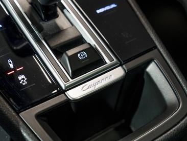 Porsche Cayenne III E-Hybrid Coupé — photo 32