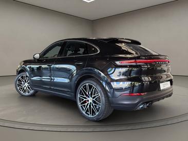 Porsche Cayenne III S E-Hybrid Coupé — photo 3