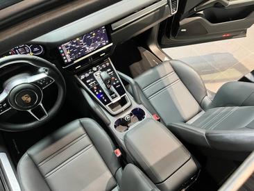 Porsche Cayenne III Platinum Edition — photo 24