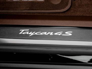Porsche Taycan ph2 4S — photo 20